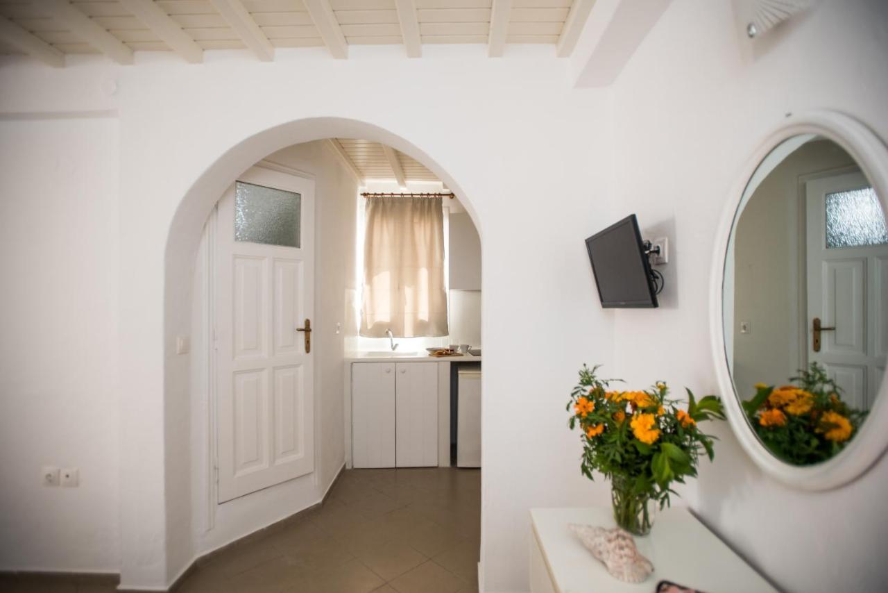 Lirous Studios Mykonos Town Екстериор снимка